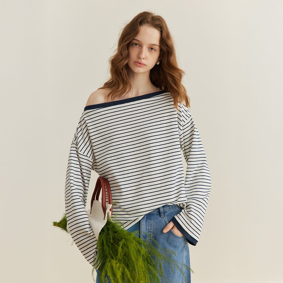 와이와이아이엠(YYIAM) YY_Shoulder striped long top