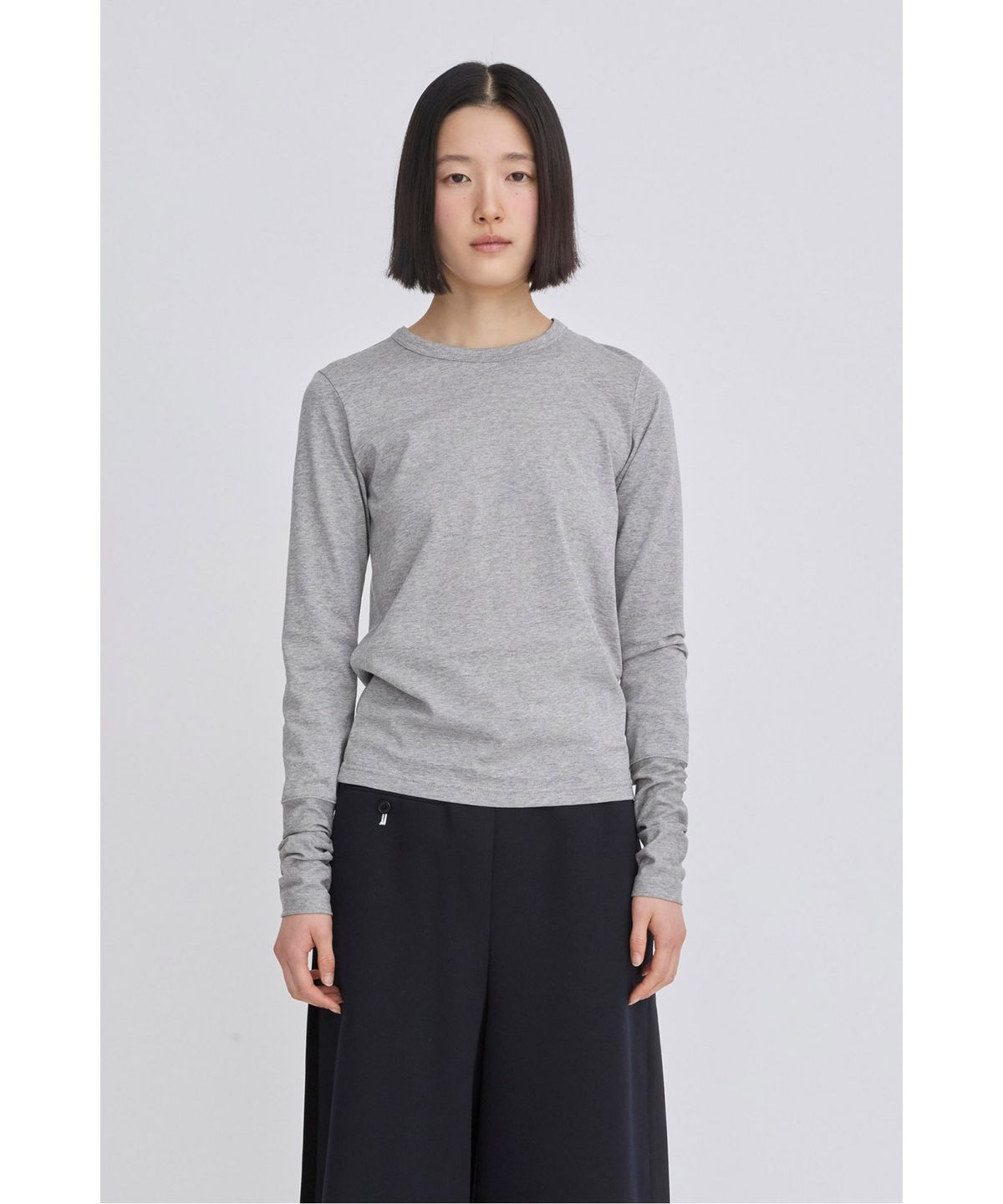 래코드(RECODE) Back Garment Patch Long Top RQTAS26517GYX