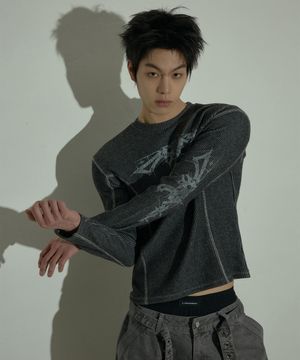 [0107] 건 그래픽 리브드 슬림 롱슬리브 - 차콜