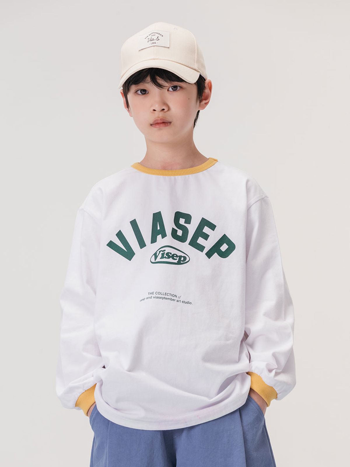 비아셉템버(VIASEPTEMBER) 컴피 언발 티셔츠 화이트