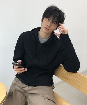 크롭 핑거홀 골지 후드집업_BLACK