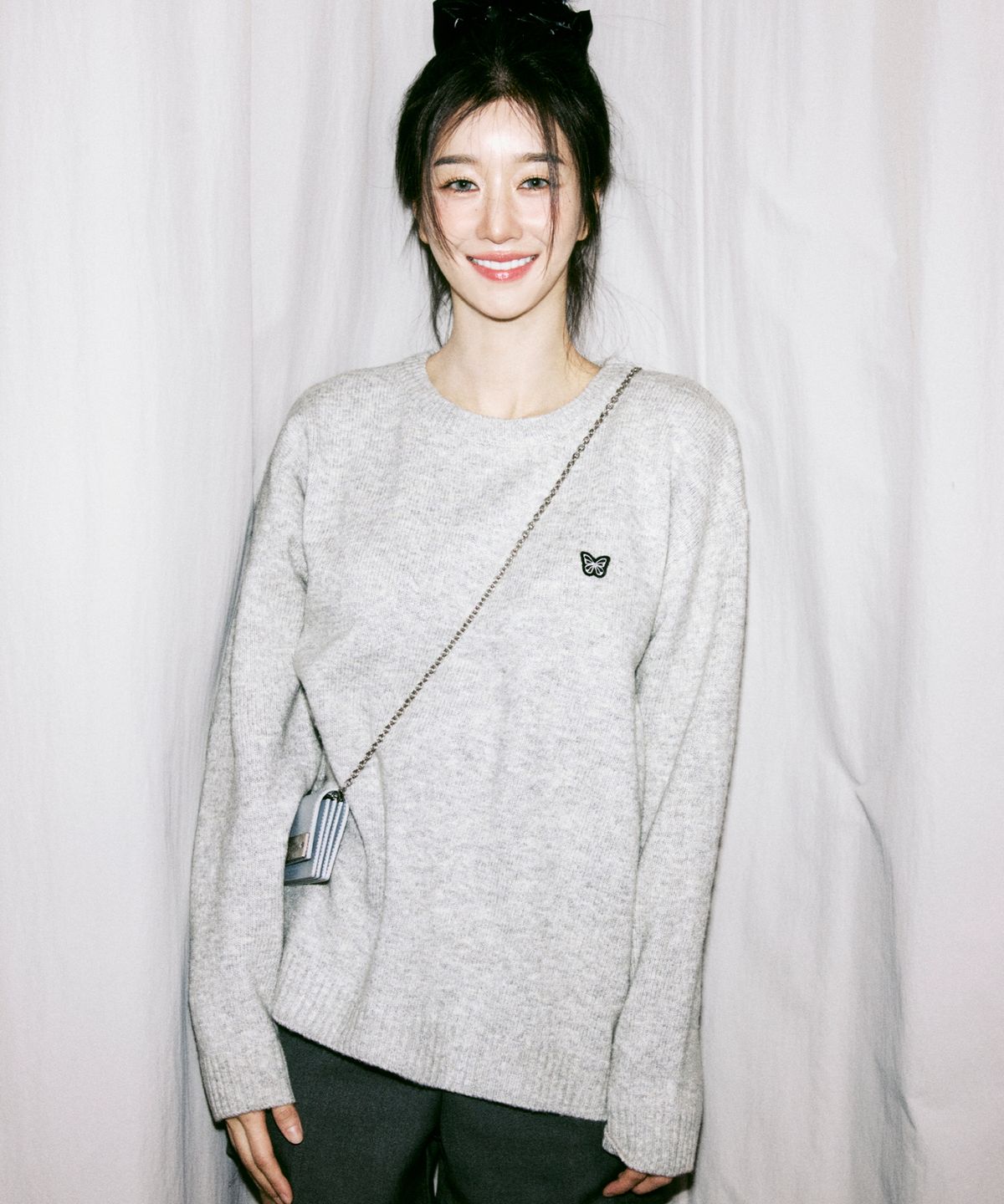 닉앤니콜(NICK&NICOLE) BUTTERFLY PATCH ROUND KNIT_2 COLOR