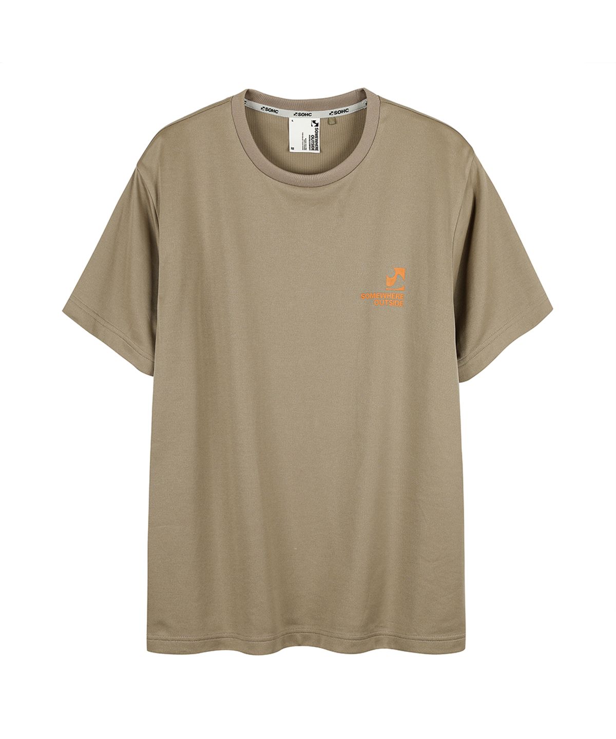 썸웨어 아웃사이드 하이킹 컴퍼니(SOMEWHERE OUTSIDE HIKING COMPANY) 백 로고 하프 티셔츠_BEIGE