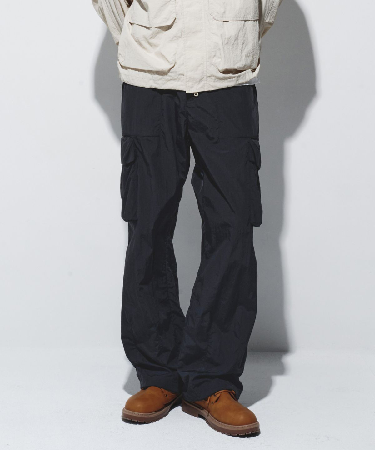 칼라파타르(KALAPATTHAR) UTILITY NYLON RIPSTOP SEMI-WIDE PANTS - BLACK