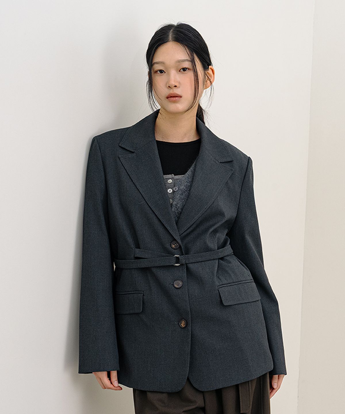 클루니(CLUNY) Minimal Strap Tailored Jacket - Charcoal Navy