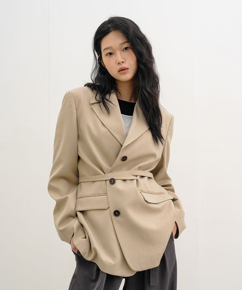 Minimal Strap Tailored Jacket - Beige