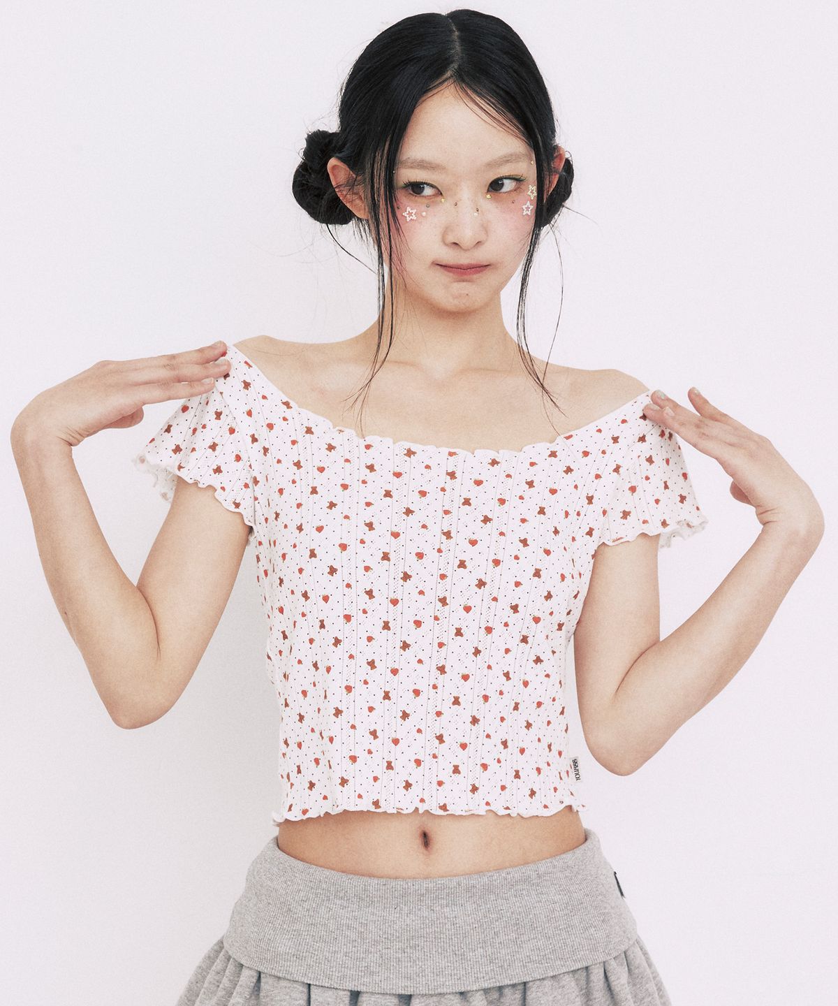 유희(YOUHEE) HEART APPLE PATTERN T-SHIRTS_WHITE