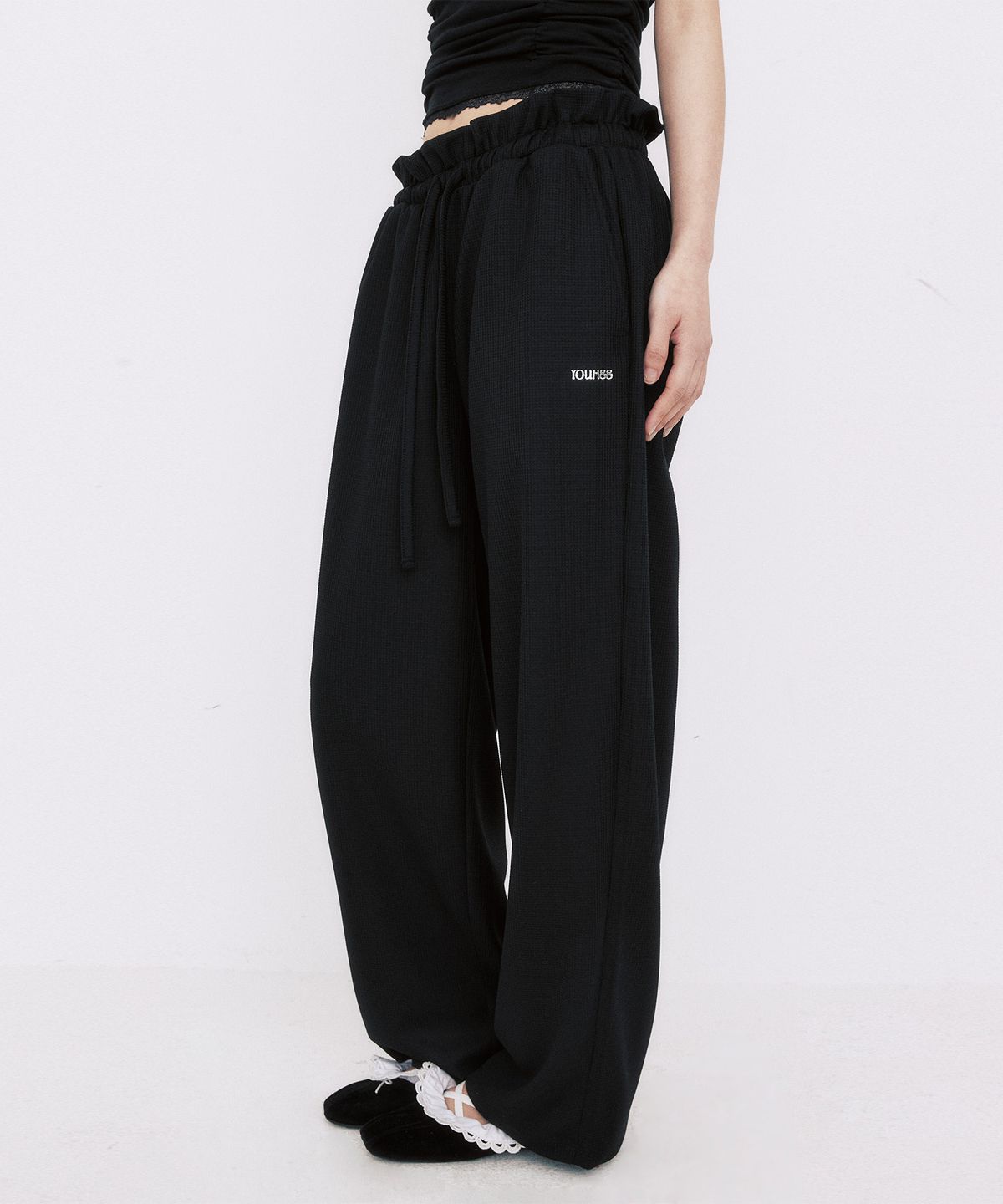 유희(YOUHEE) FRILL BANDING WIDE PANTS_BLACK