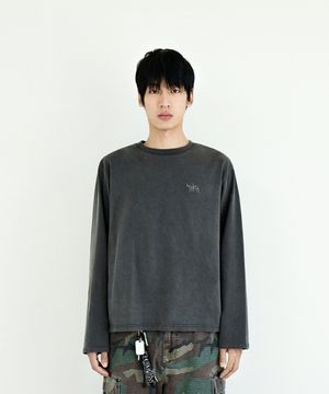 시그니처 로고 피그먼트 크롭 롱슬리브 다크그레이 FLT719