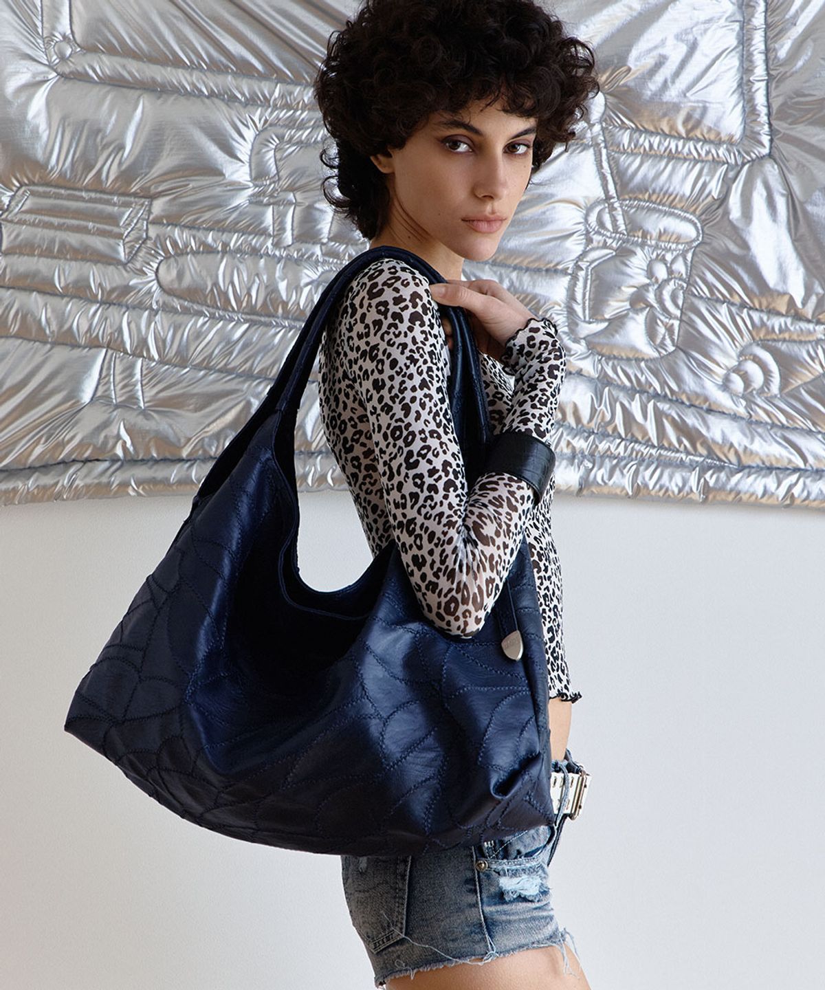 샌드뮤지엄(SAND MUSEUM) CACTUS HOBO BAG [Navy]