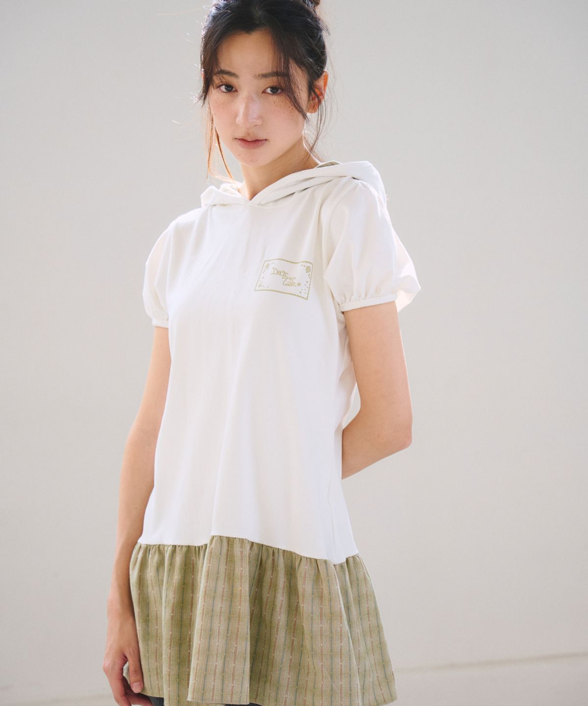 오피쉬(OAFISH) Panel Hooded Layered Dress, Ivory