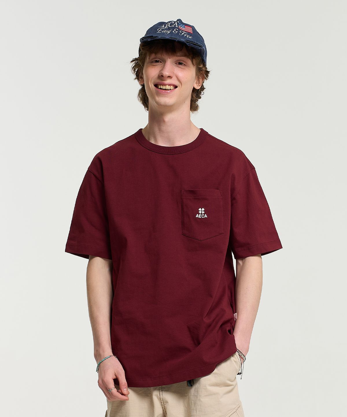 에이카화이트(AECA) EVERYDAY AECA CLOVER POCKET TEE-BURGUNDY