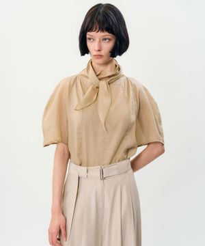 Yuno Tie blouse _ Beige