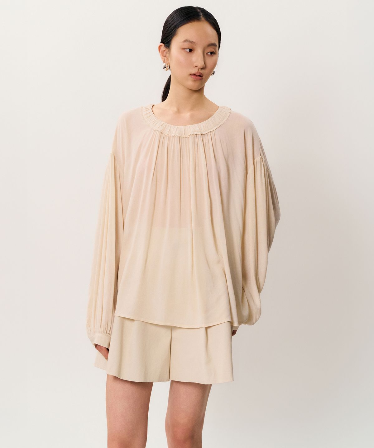 메이버유(MAYVERU) Batool blouse _ Cream