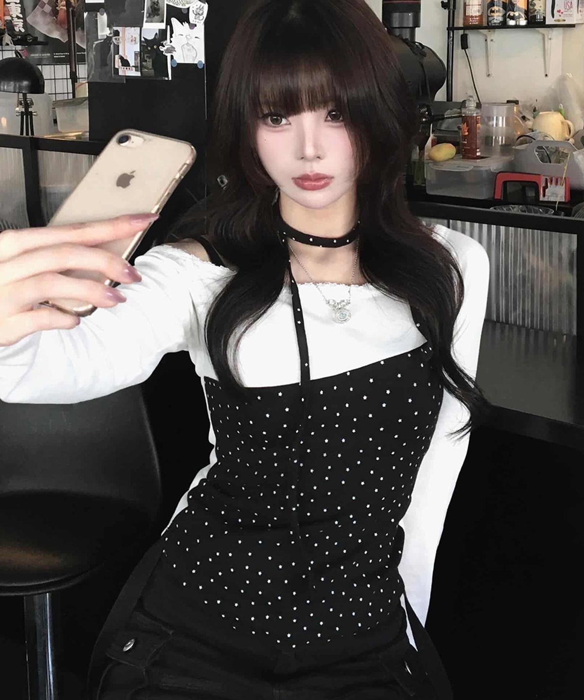 까트린(CATTLINE) 레이스 미니별 티셔츠 블랙
