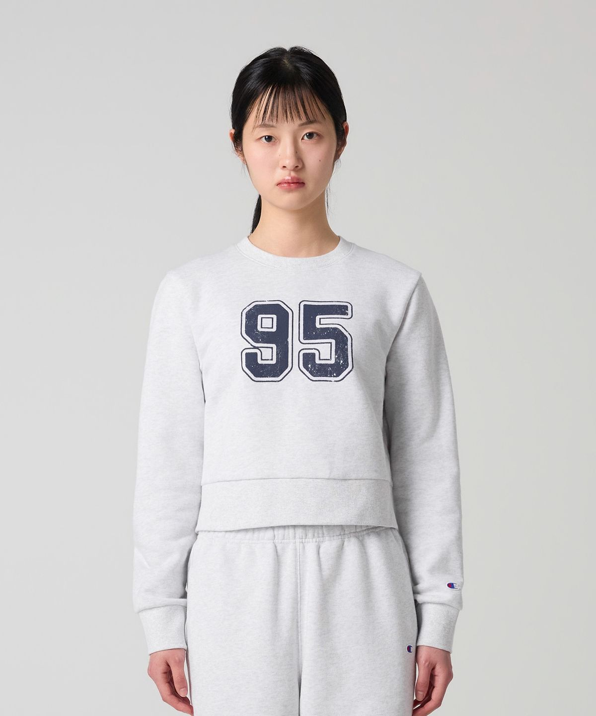 챔피온(CHAMPION) 여성 95 크롭 스웨트셔츠 Light Grey