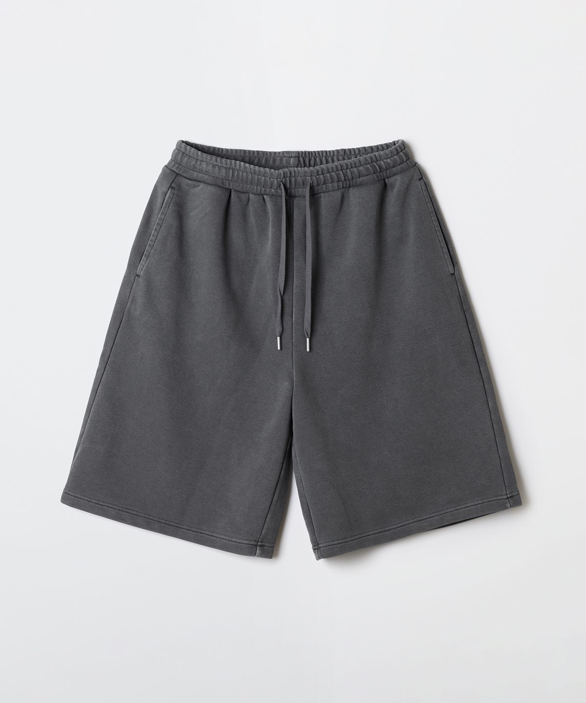 스파오(SPAO) 피그먼트 버뮤다 쇼츠_SPMTG23C66