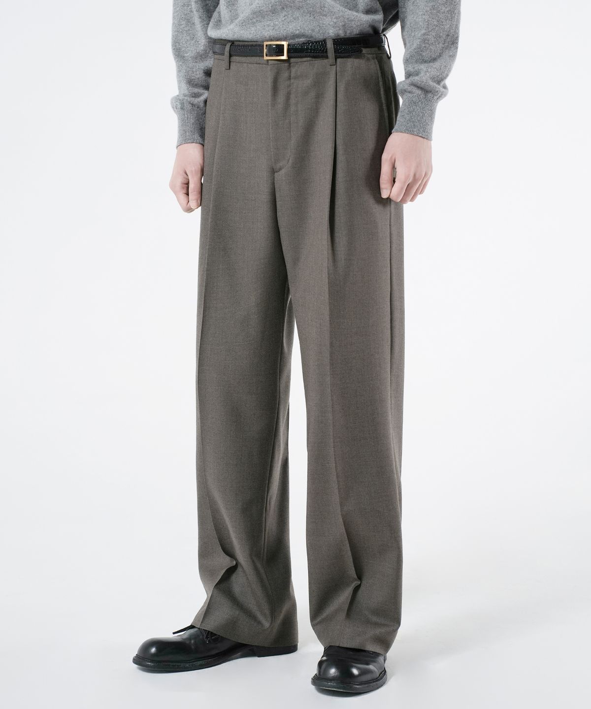브랜디드(BRANDED) WOOL ONE TUCK WIDE SLACKS [CHARCOAL BROWN]