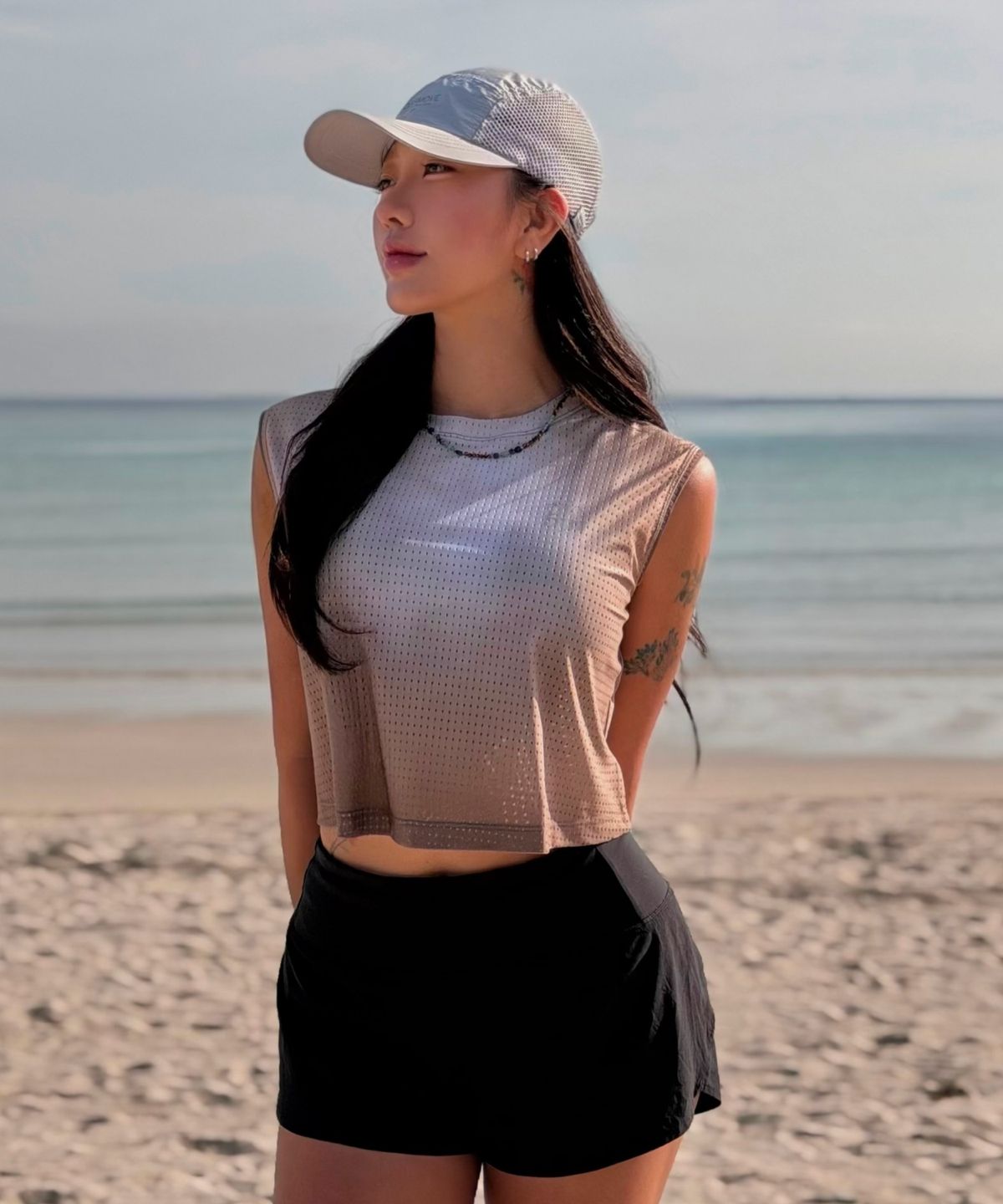 리그(RRIG) 우먼 에어홀 데저트라이즈 민소매_BE R1TS3208
