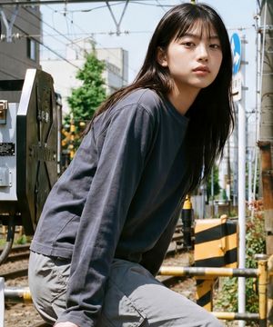 보이 크롭 피그먼트 긴팔티셔츠 스톤네이비 KJLT2683