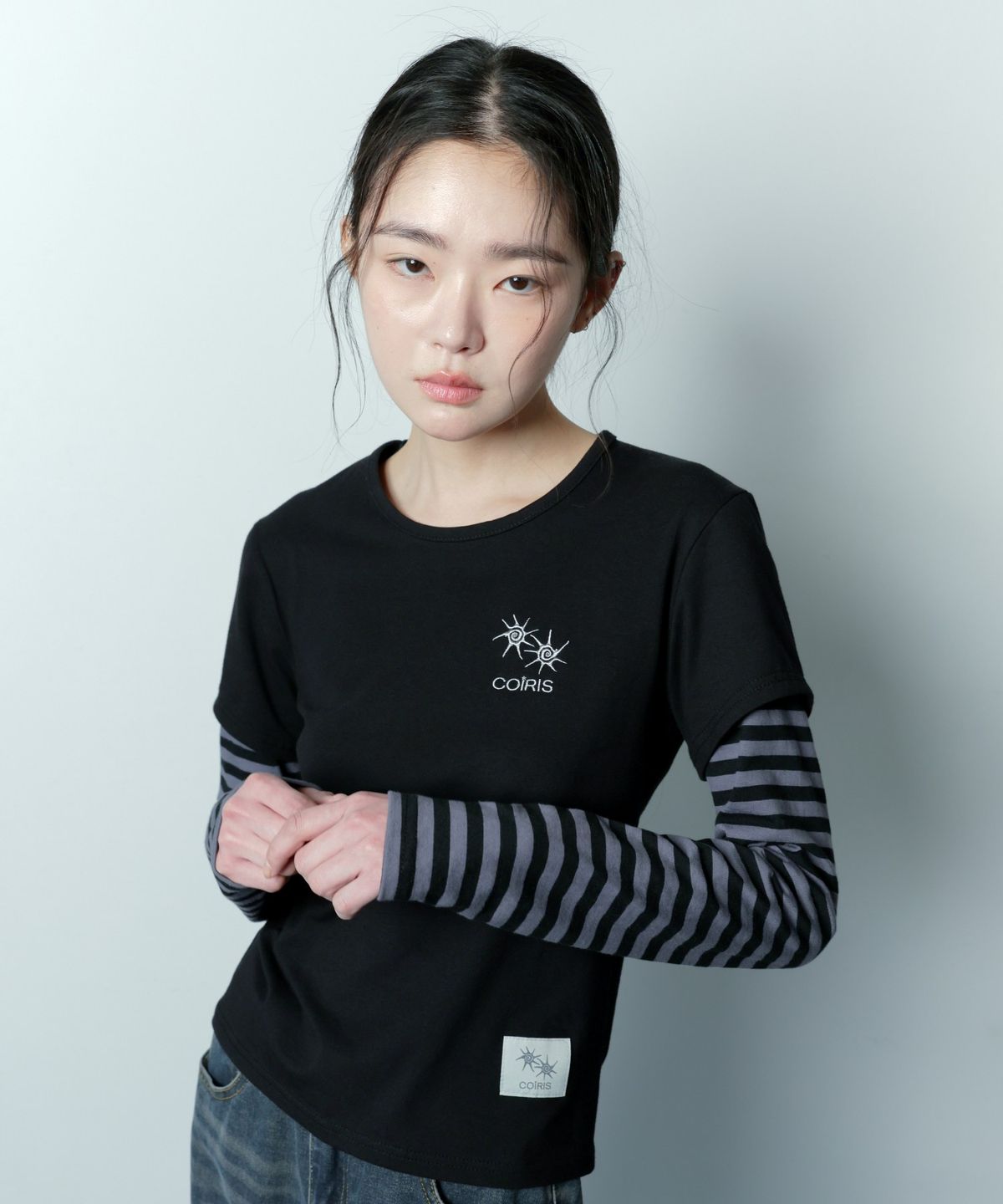 코이리스(COIRIS) 셀링 셋업 레이어드 스트라이프 롱 슬리브 티