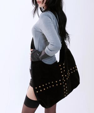 스터드 누벅 메신저 백 [블랙]