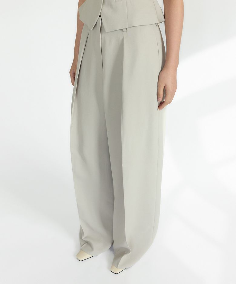 Posh One Tuck Wide Slacks(Oat Beige)