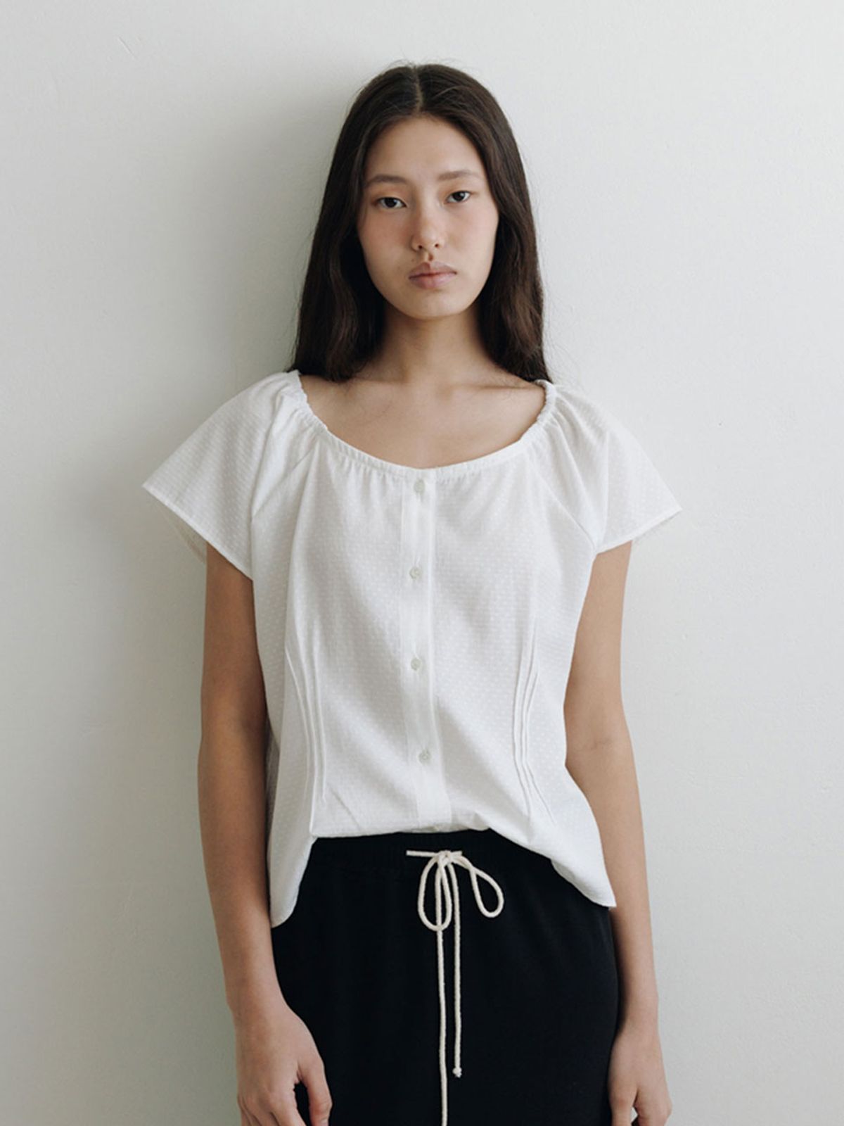 더라이(THERYE) Dot Sleeve Blouse(Ivory)