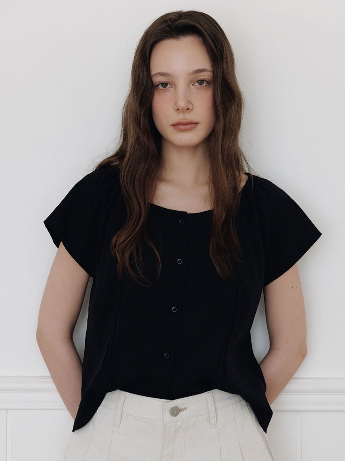 더라이(THERYE) Dot Sleeve Blouse(Black)