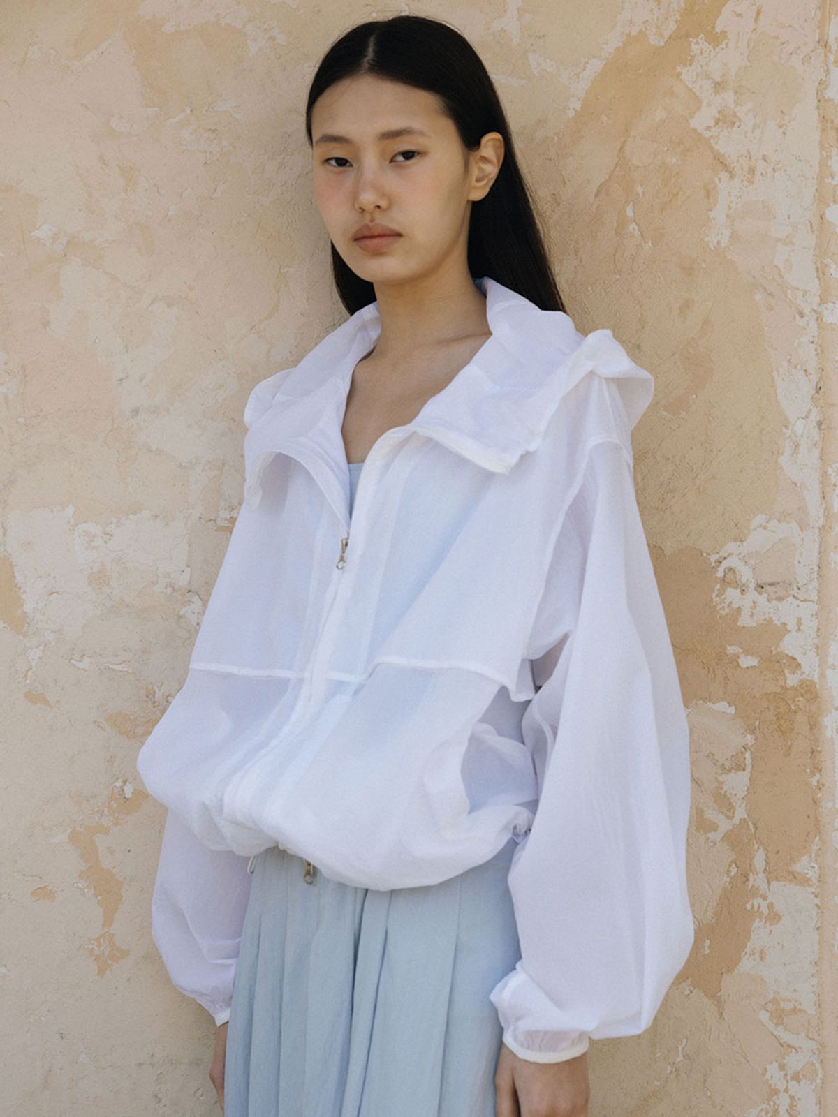 더라이(THERYE) Hooded Windbreaker(White)