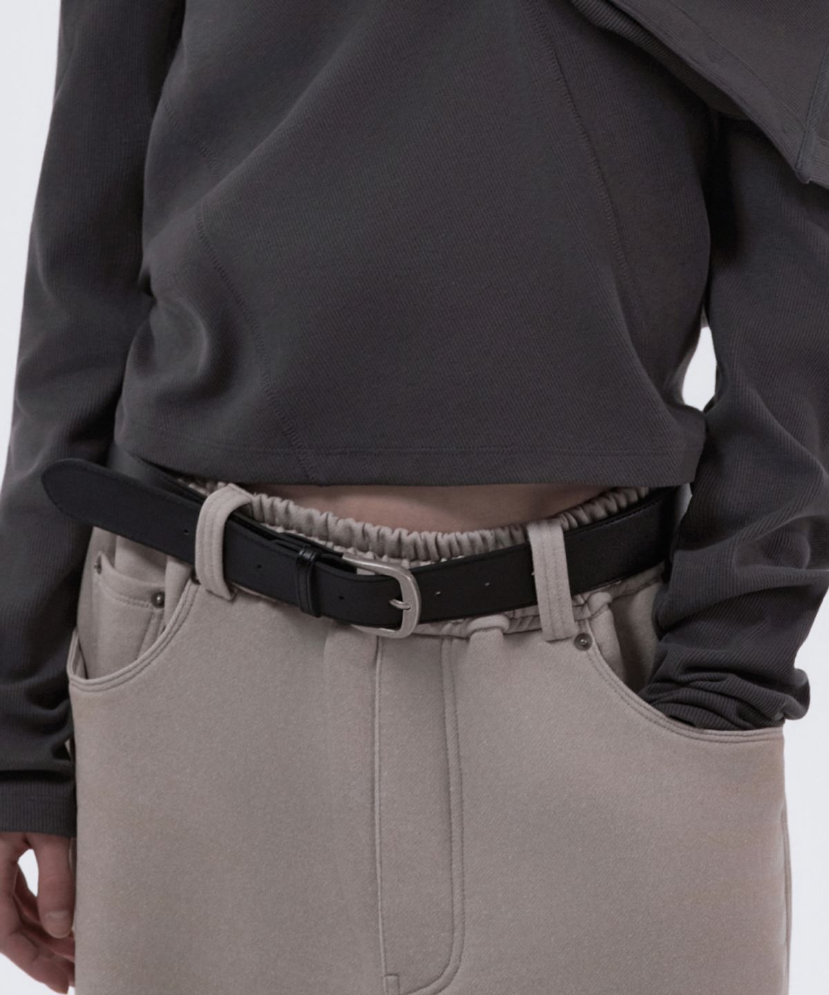마우솔레움(MAU SOLEUM) Logo Embossed Classic Belt - Black