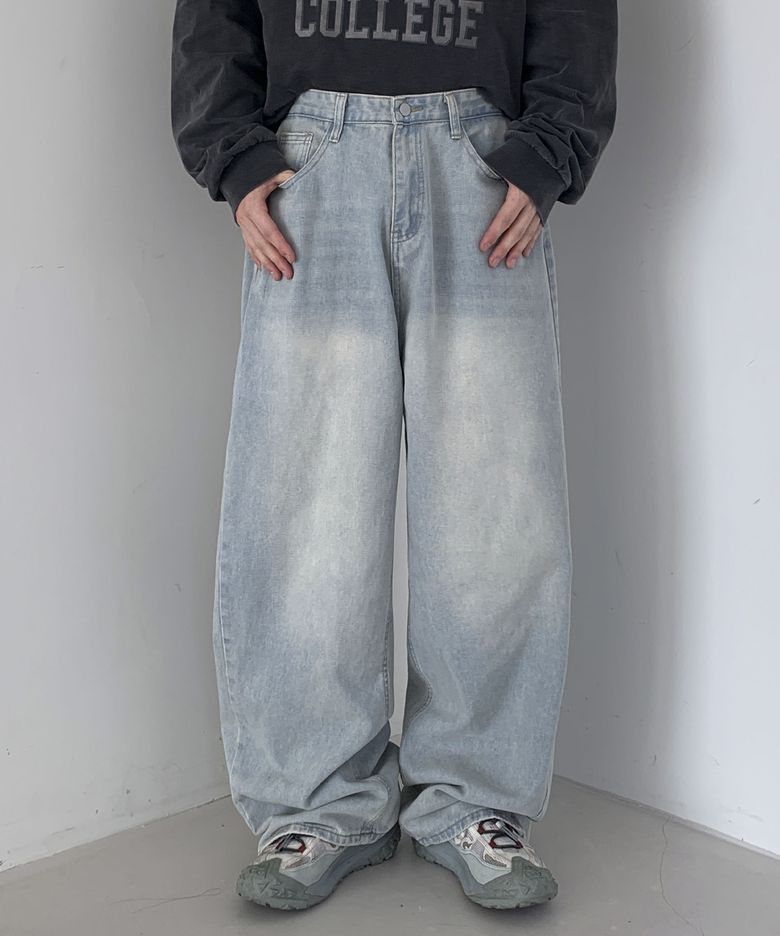 [UNISEX] 워싱 벌룬 와이드핏 사이드 핀턱 민트 데님 팬츠 [연청]