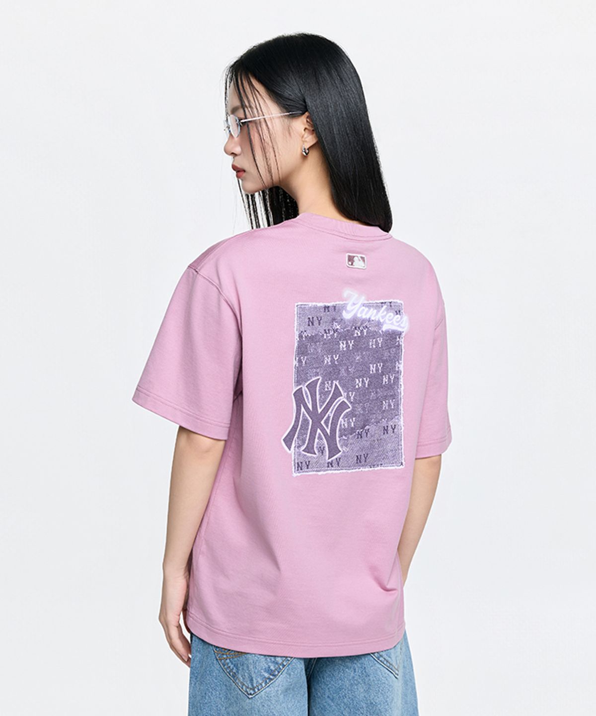 엠엘비(MLB) 빈티지 데님라이크 모노티브 오버핏 반팔 티셔츠 NY (Pink)