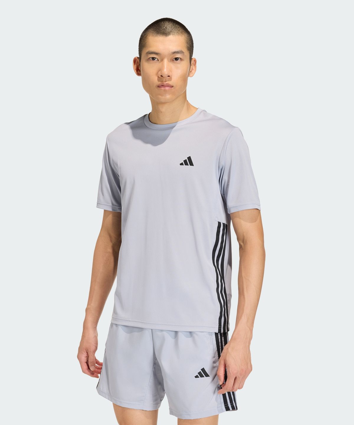 아디다스(ADIDAS) 워크아웃 에센셜 베이스 3-스트라이프 티셔츠 KC5286