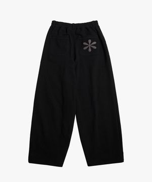 커브드 벌룬 스웻 팬츠_Black : RADIANT164