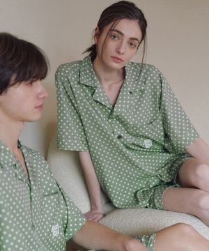 [2PACK] (uni) 클래식 엘로이즈 반팔 파자마 셋업 포레스트 그린 도트