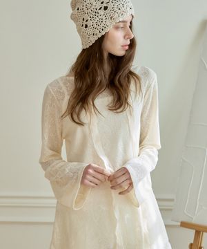 FLUTTER SHEER LONG BLOUSE_CREAM