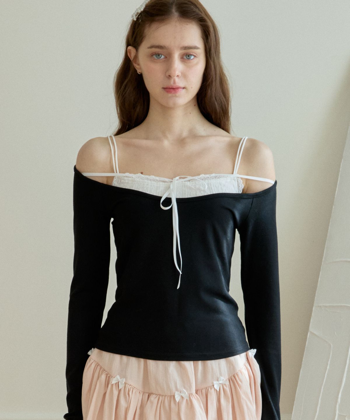 핑크파인애플(PINK PINEAPPLE) BALLET RIBBON LAYERED T-SHIRT_BLACK