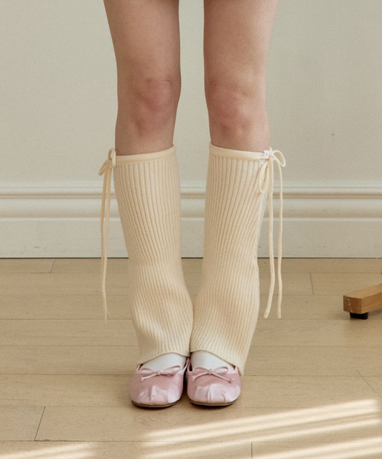 RIBBON BELL KNIT LEG WARMER_IVORY