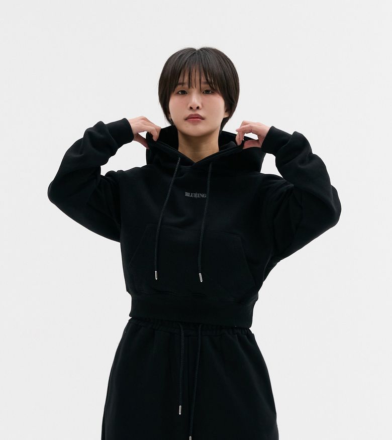 SCOTCH SOLID GRAPHIC LOGO CROP HOOD