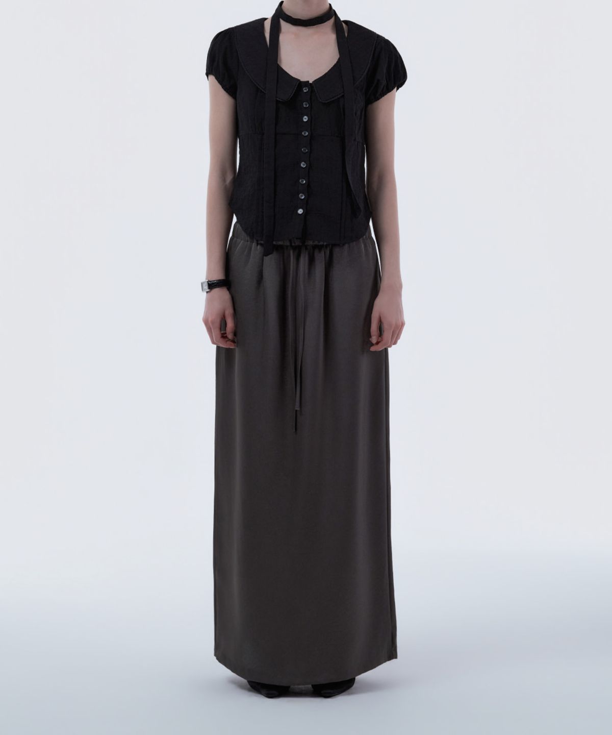 마우솔레움(MAU SOLEUM) Satin Slim Line Long Skirt - Brown
