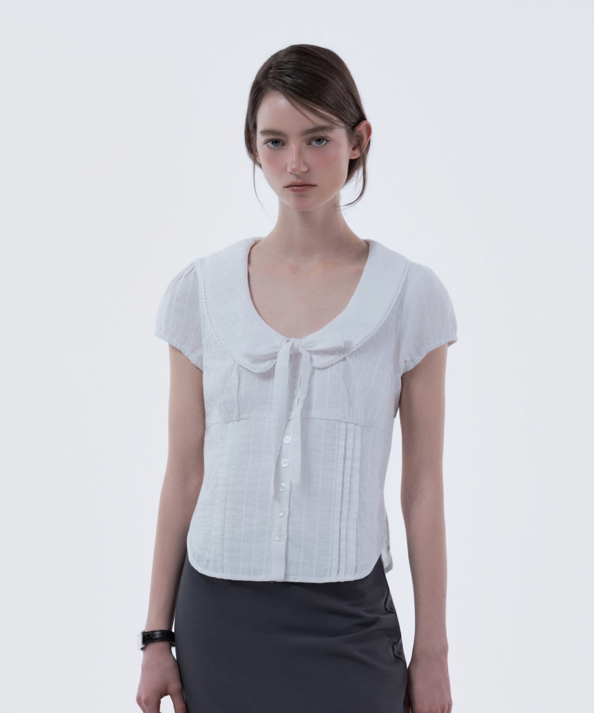 마우솔레움(MAU SOLEUM) Rosie Lace Trimmed Tie Blouse - Ivory