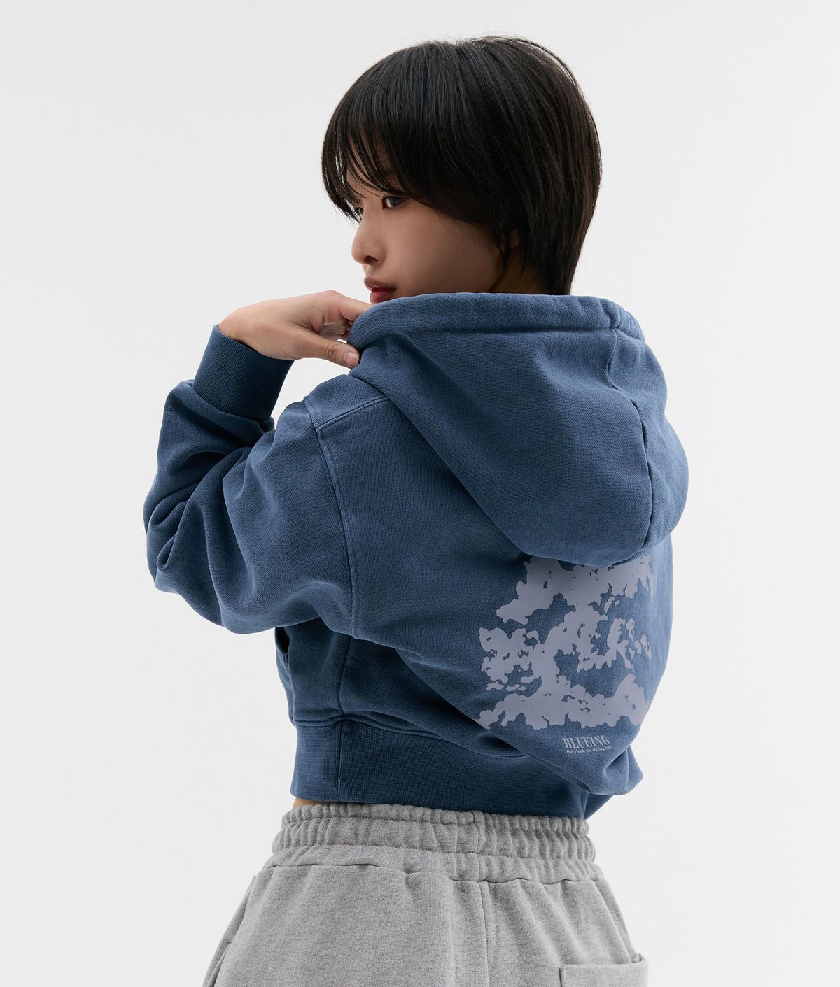 블루잉(BLUEING) CLOUD SCOTCH PIGMENT CROP HOOD