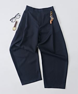 스트라이프 뒷밴딩 와이드 슬랙스 (네이비)
