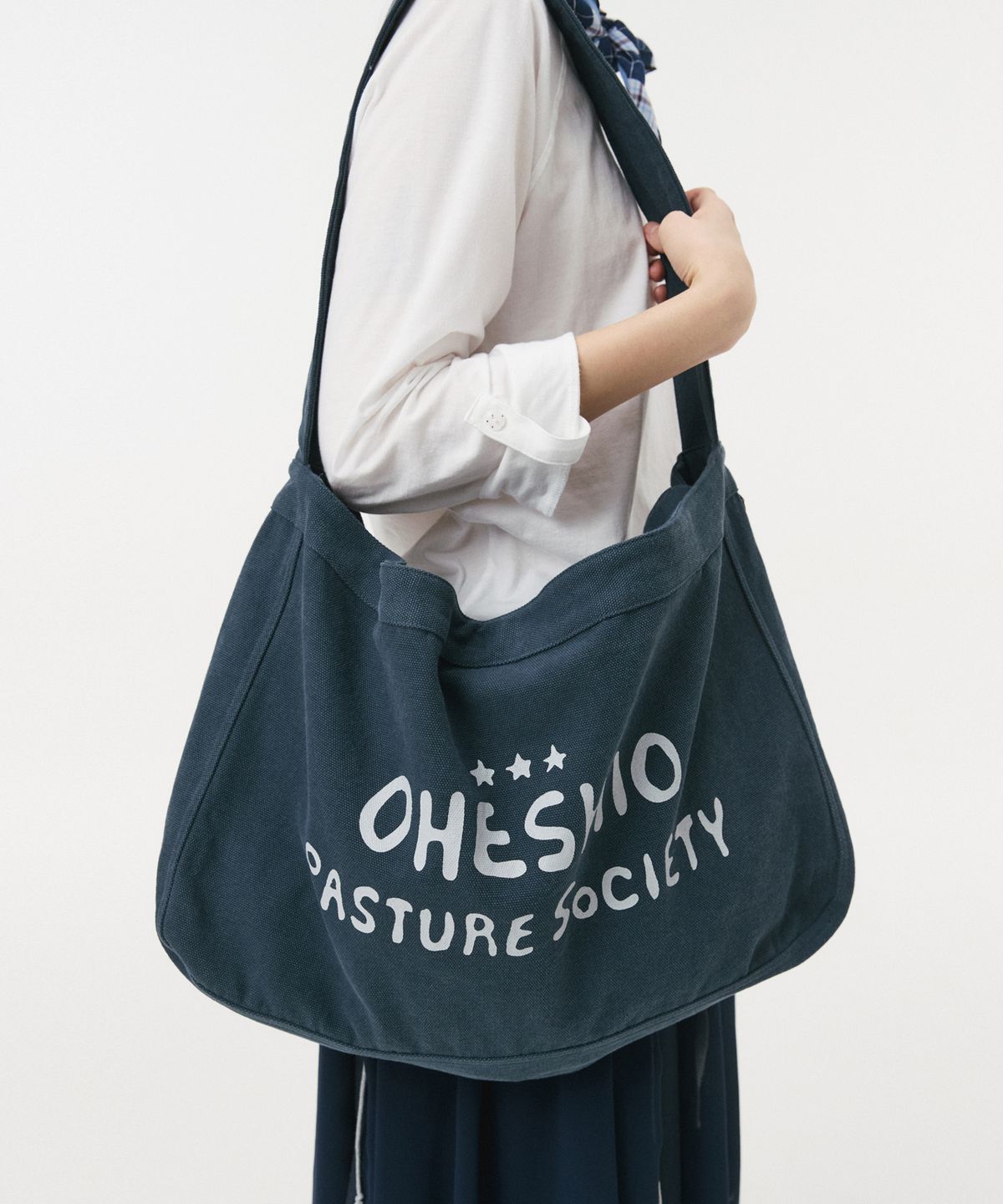오헤시오(OHESHIO) VINTAGE COTTON LOGO MAIL BAG, NAVY