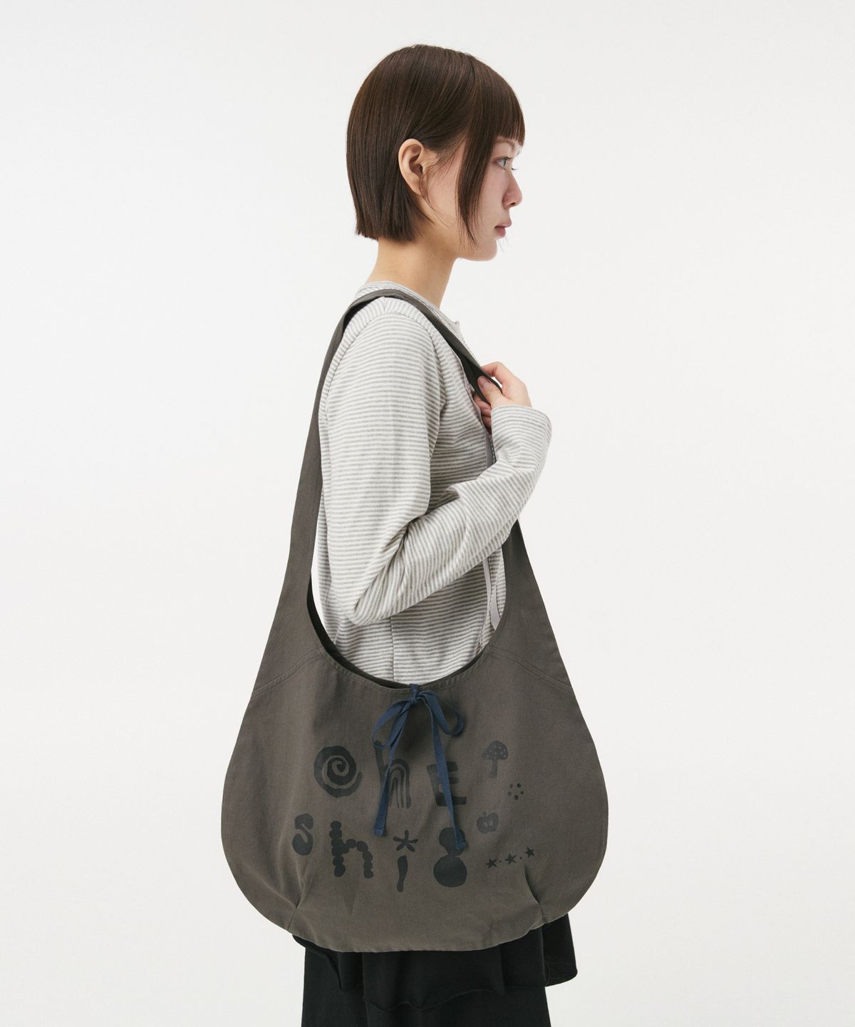 오헤시오(OHESHIO) LIGHT COTTON HOBO BAG, CHARCOAL