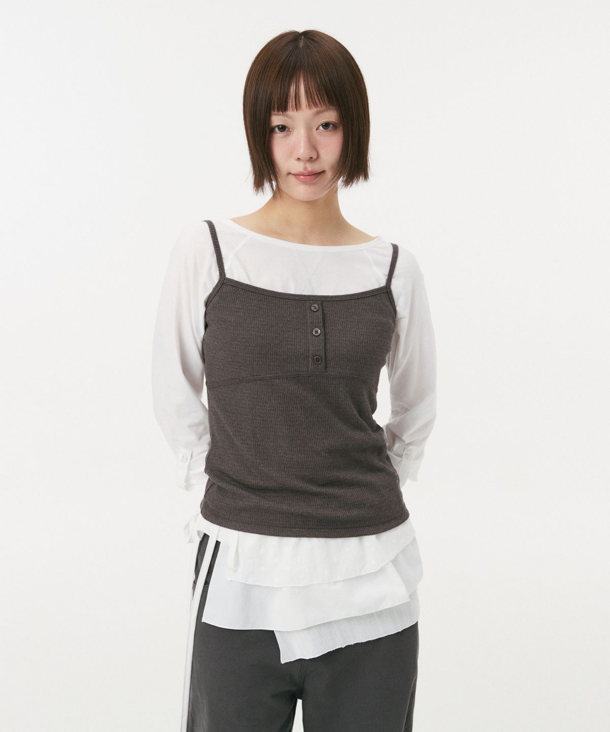 오헤시오(OHESHIO) STITCH BUTTON SLEEVELESS, BROWN