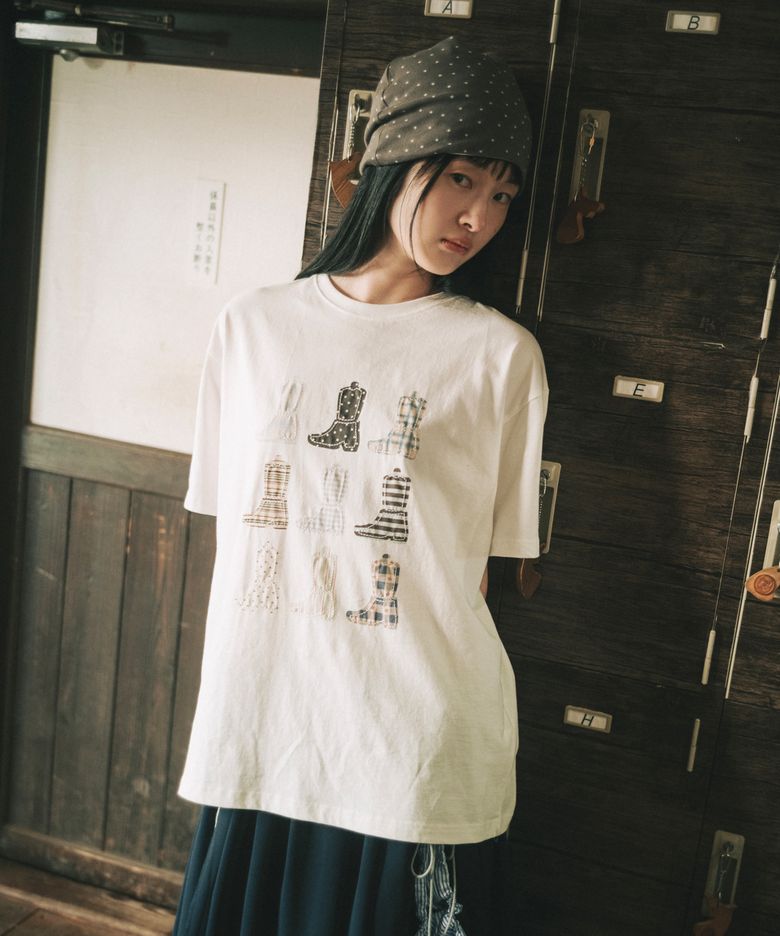 PONY BOOTS OVERFIT T-SHIRT, WHITE