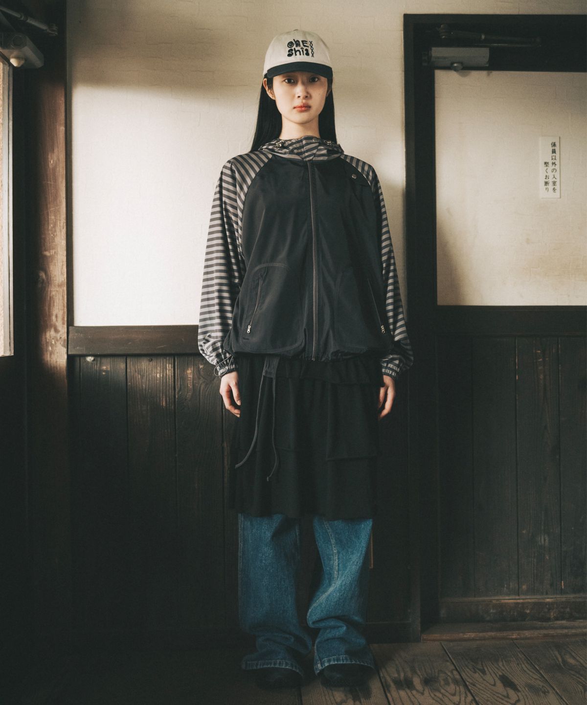 오헤시오(OHESHIO) MIXED PATTERN WINDBREAKER, CHARCOAL STRIPE