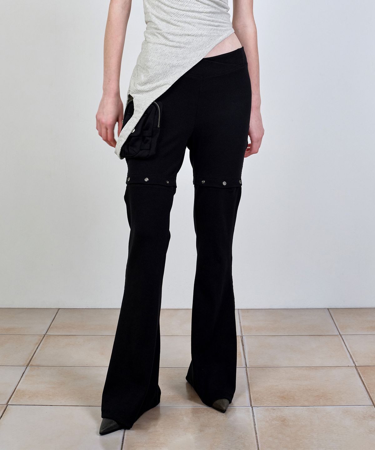 나체(NACHE) DETACHABLE SLIM FIT PANTS BLACK